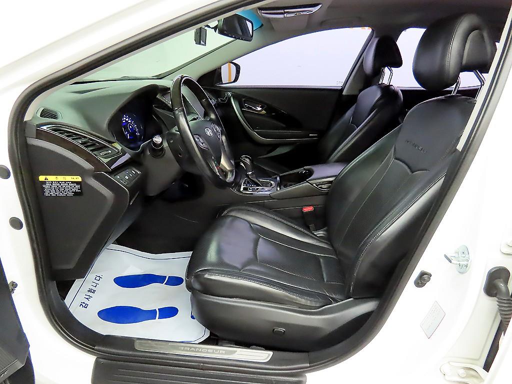 HYUNDAI Grandeur - Vista 5