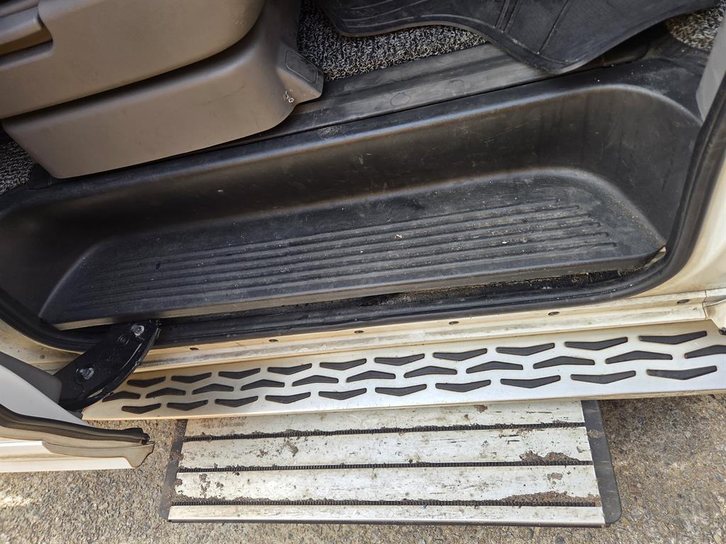 HYUNDAI Starex - Vista 10