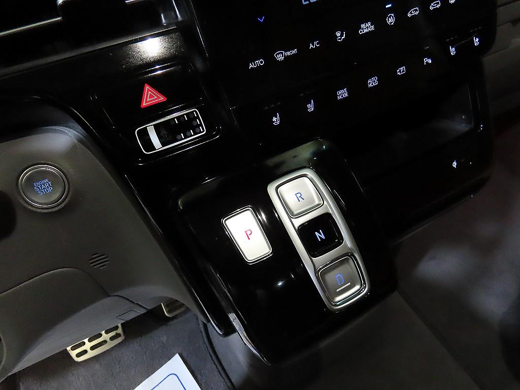 HYUNDAI Staria 2022 Plateado - Importación desde Corea - HF Imports Iquique - Foto 13