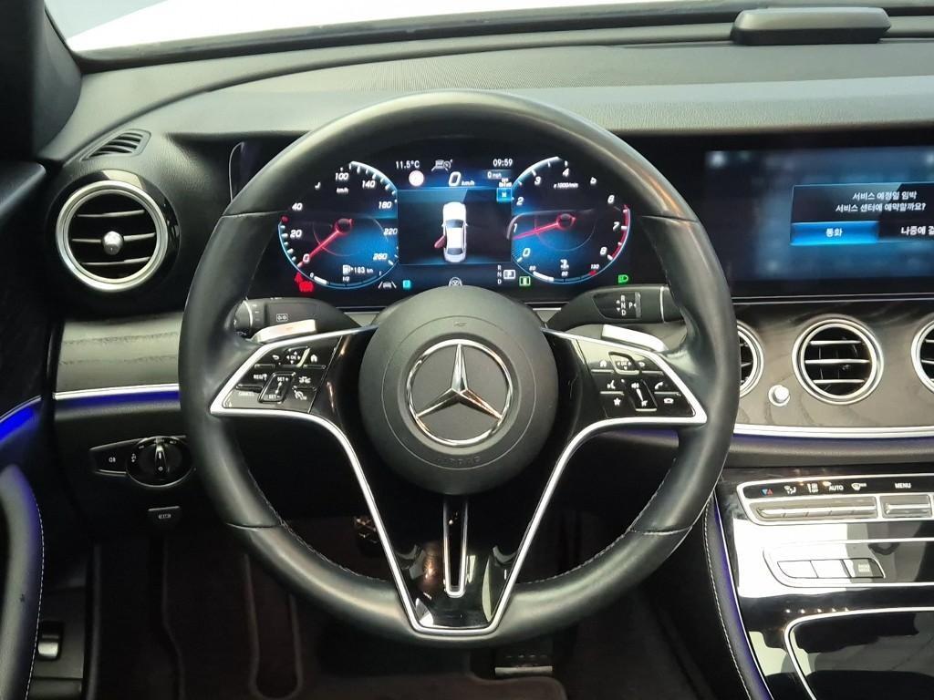 Mercedes Benz E class - Vista 9