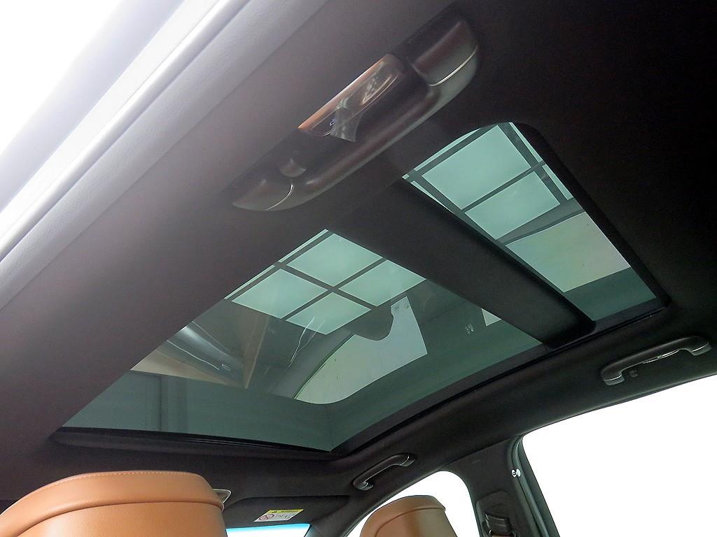 Genesis G80 - Vista 9