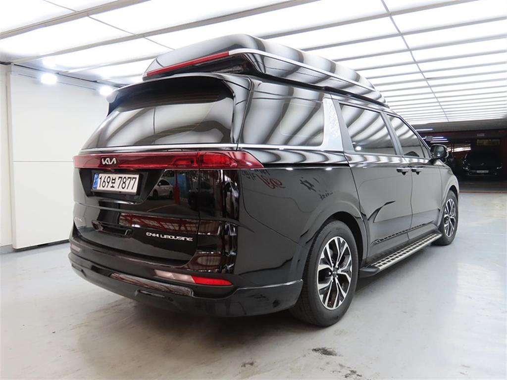 KIA Carnival - Vista 4