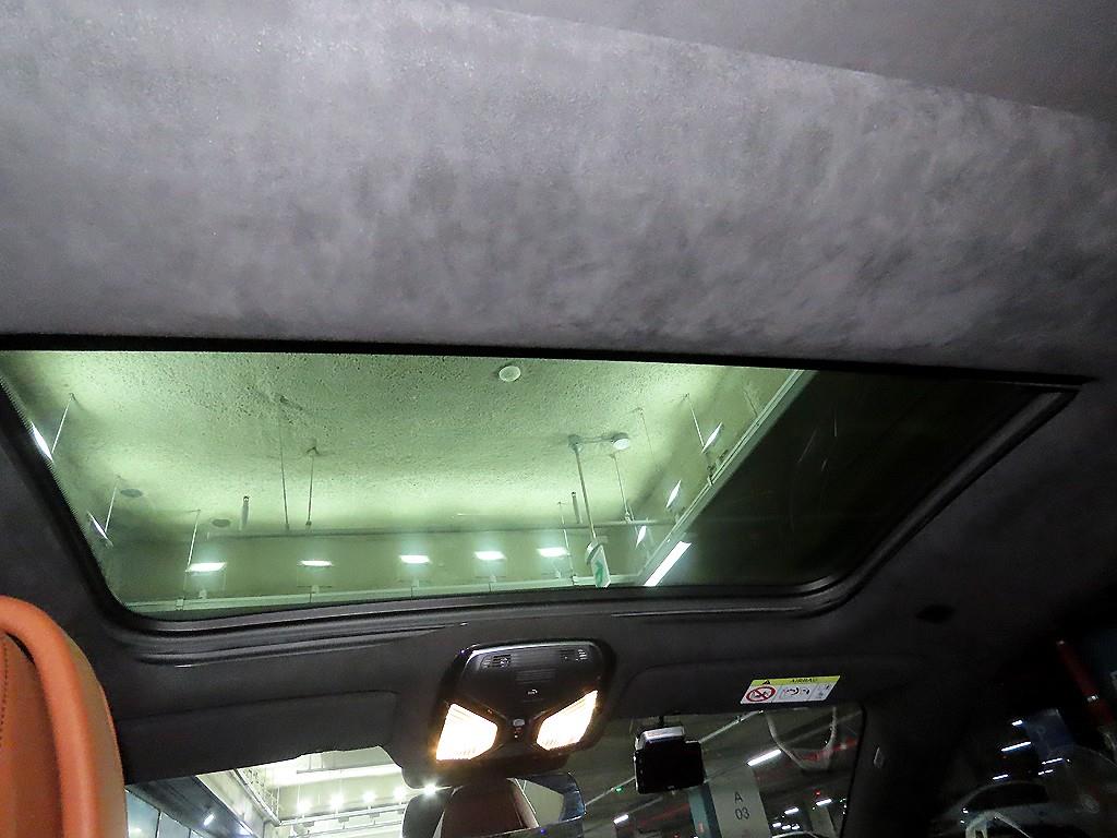 BMW 8 Series 2023 Negro - Importación desde Corea - HF Imports Iquique - Foto 17