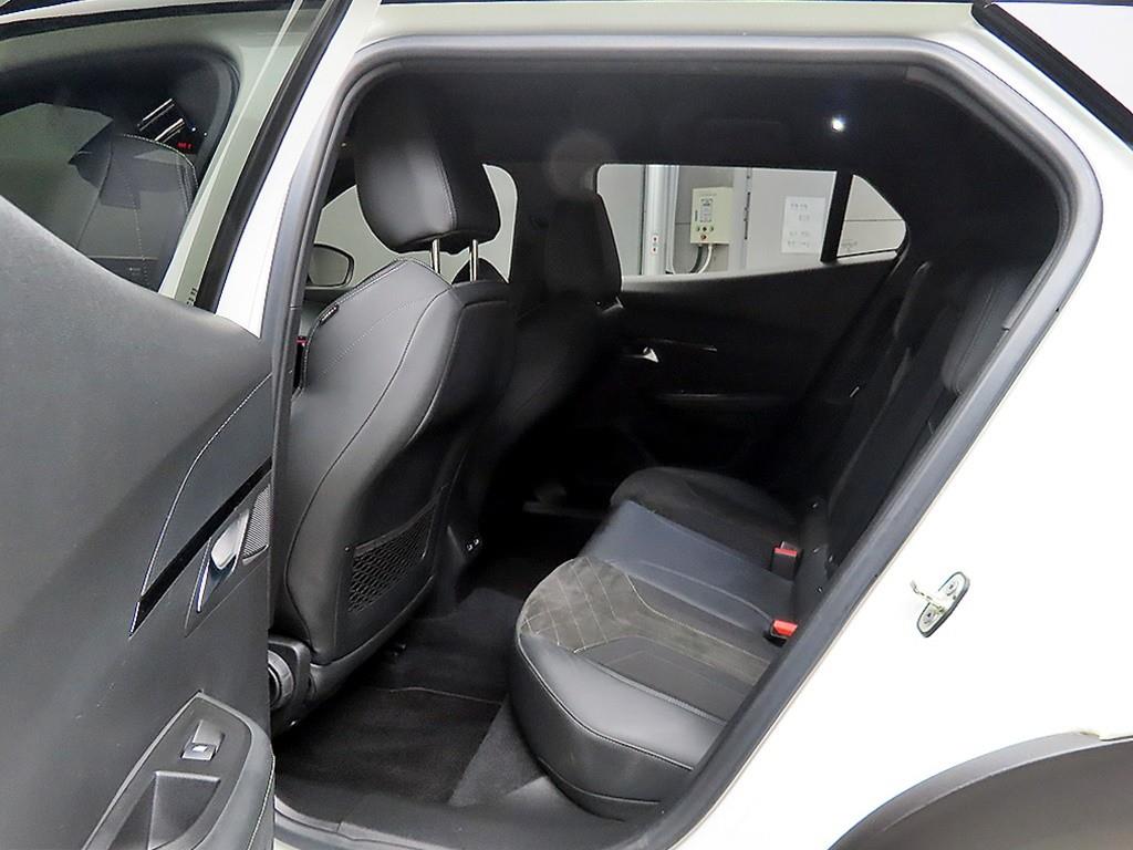 Peugeot 2008 - Vista 6