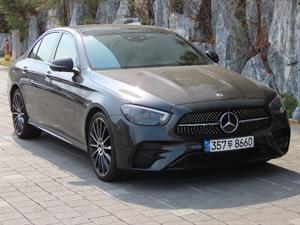 Mercedes Benz E class - Vista 4