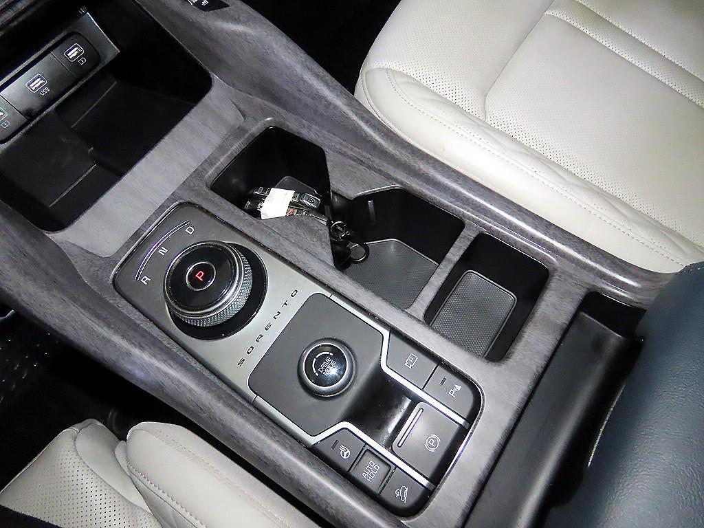 KIA Sorento - Vista 11