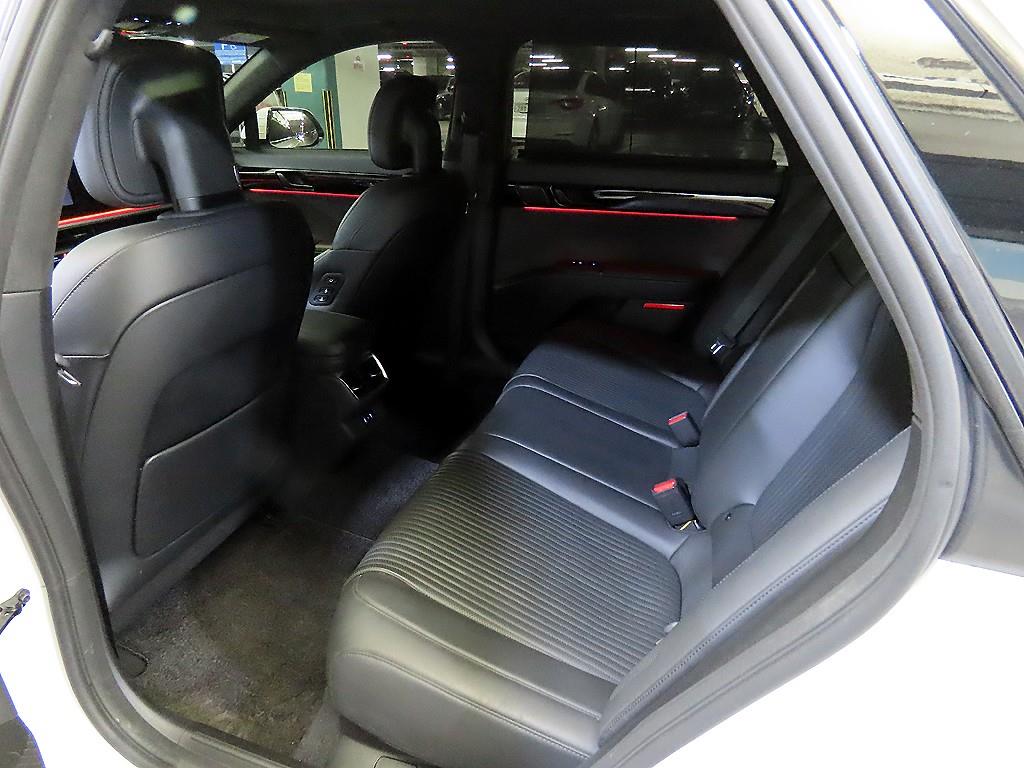 HYUNDAI Grandeur - Vista 7