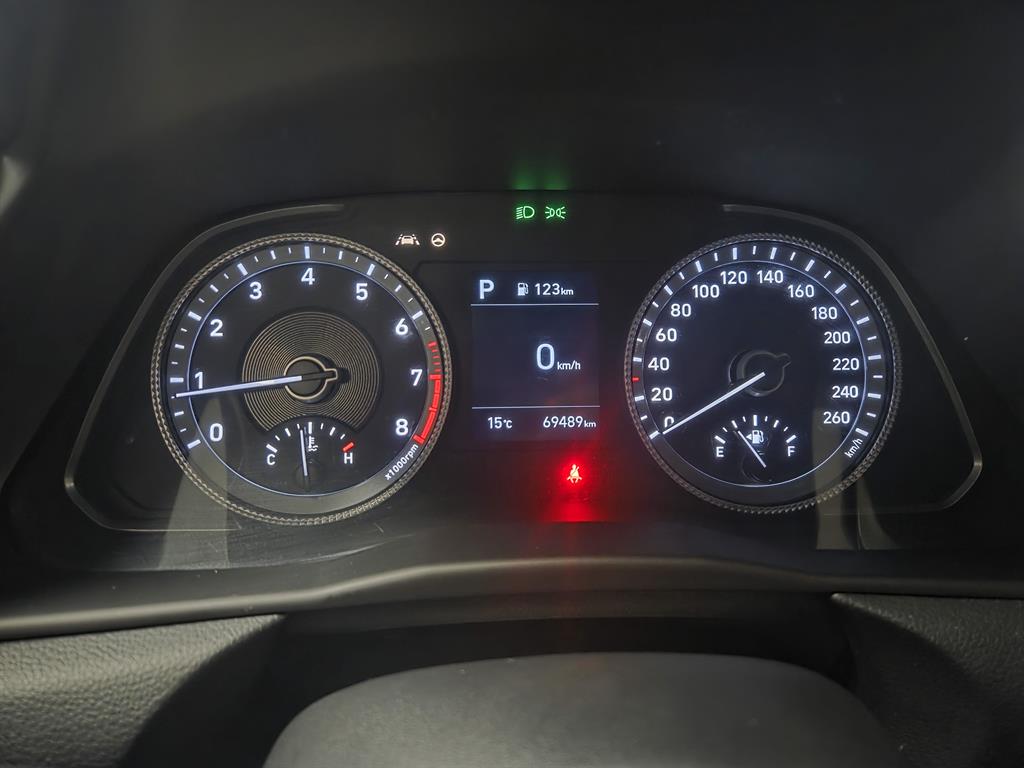 HYUNDAI Sonata - Vista 10