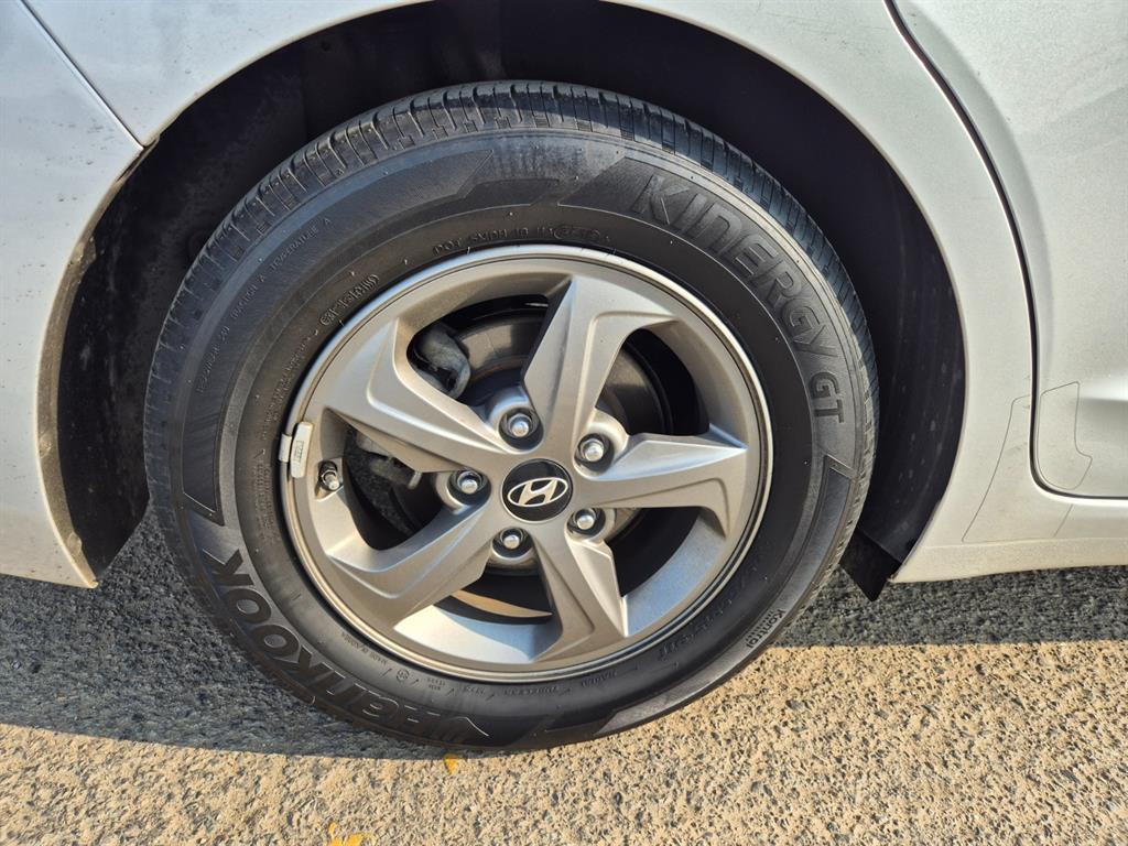 HYUNDAI Avante 2016 Gris - Importación desde Corea - HF Imports Iquique - Foto 20