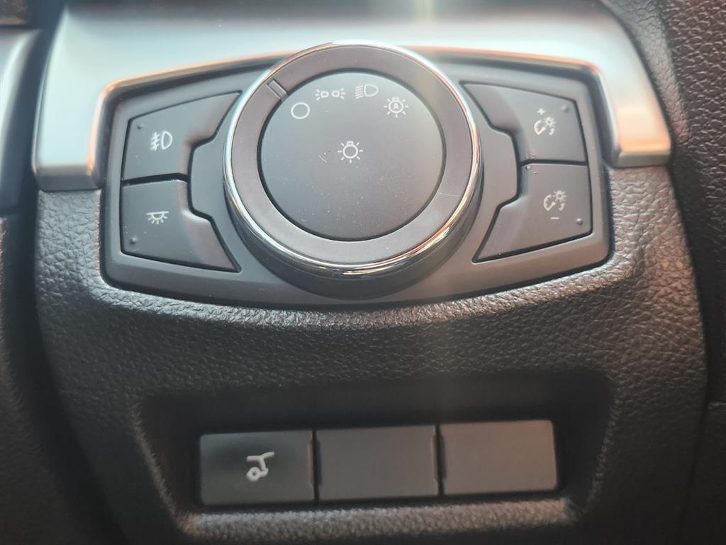 Ford Explorer - Vista 12