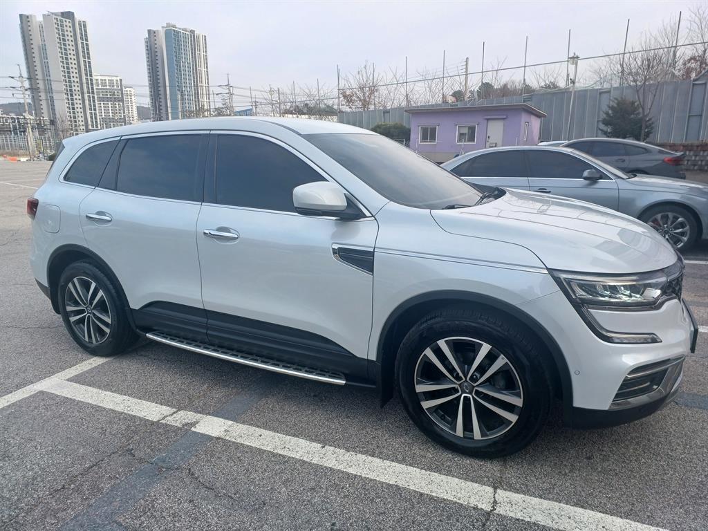 SAMSUNG QM6 - Vista 4