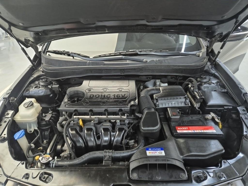 HYUNDAI Sonata - Vista 5