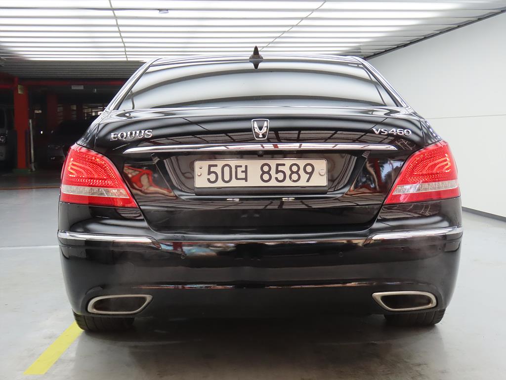 HYUNDAI Equus - Vista 4