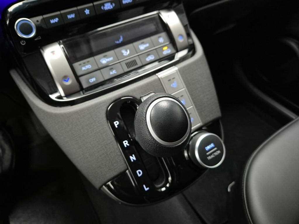 HYUNDAI Casper - Vista 8