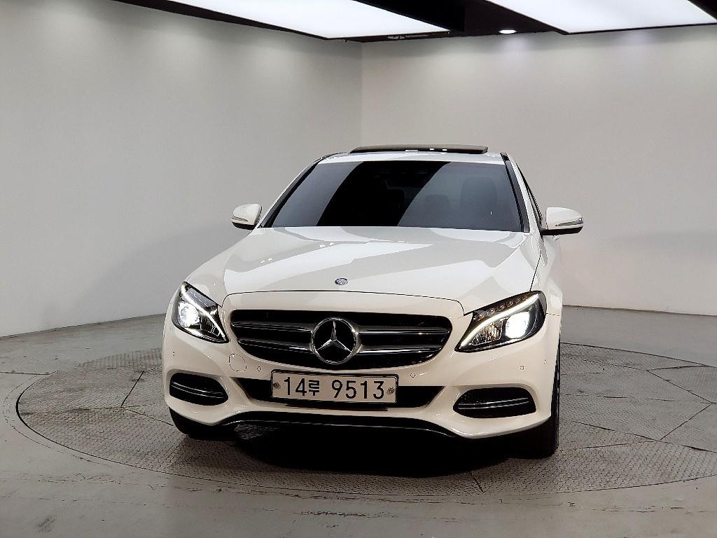 Mercedes Benz C Class - Vista 2