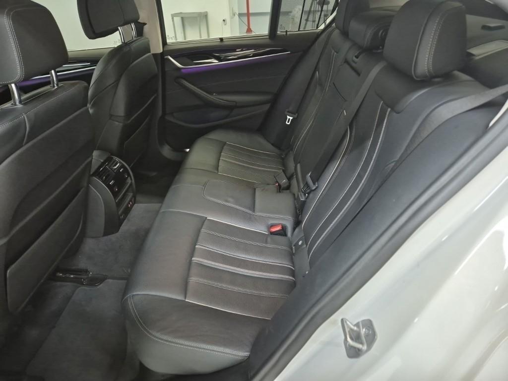 BMW 5 Series - Vista 12