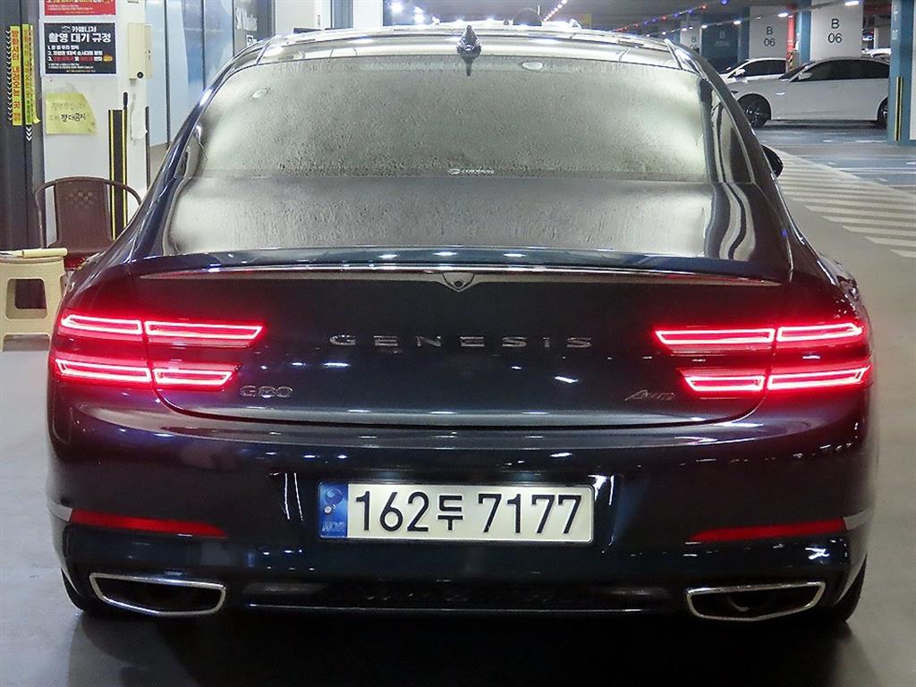 Genesis G80 - Vista 5