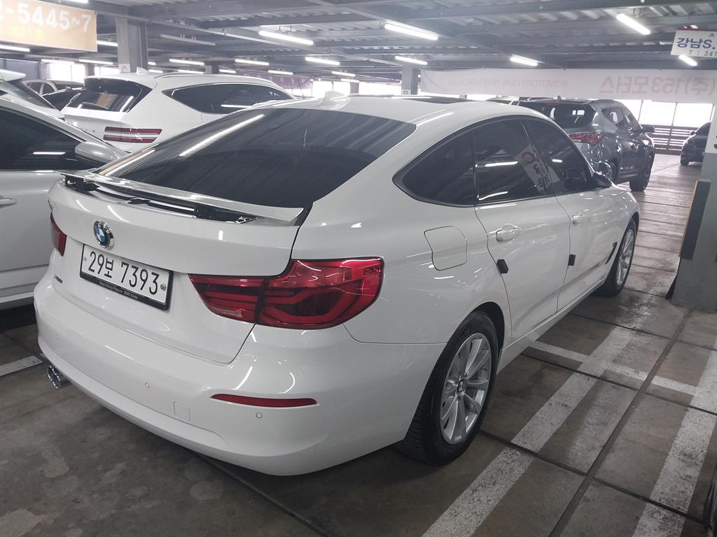 BMW Gran Turismo - Vista 3