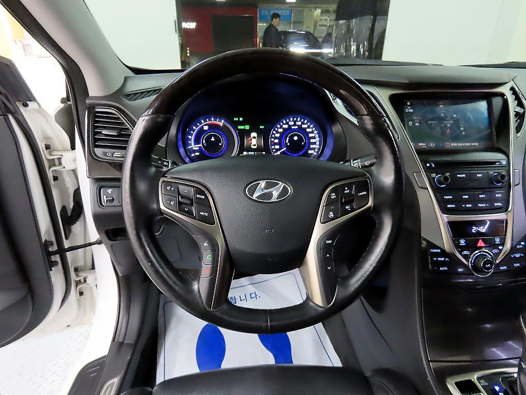 HYUNDAI Grandeur - Vista 9