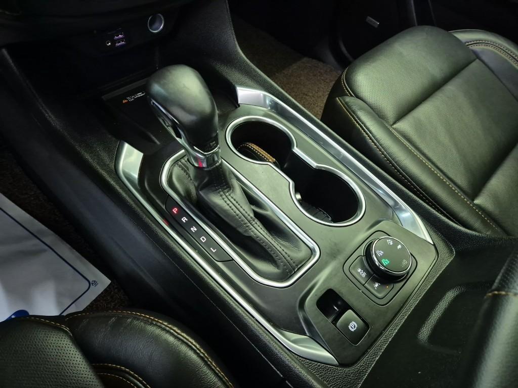 Chevrolet Travers 2021 Negro - Importación desde Corea - HF Imports Iquique - Foto 14