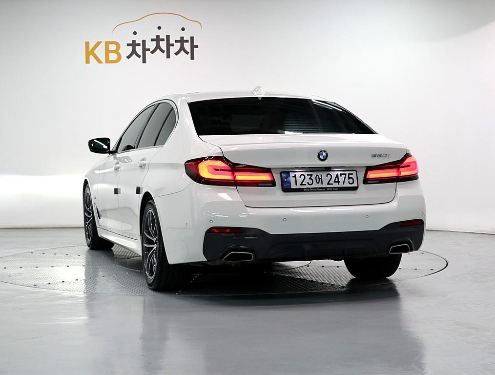 BMW 5 Series - Vista 4