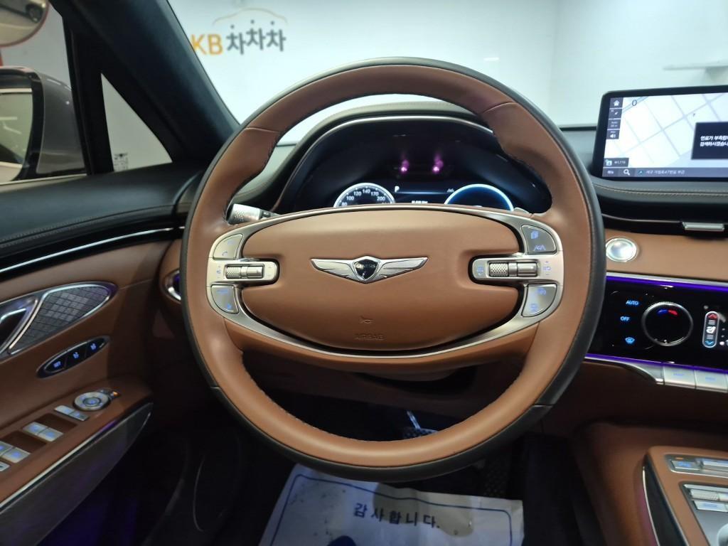 Genesis GV70 - Vista 9