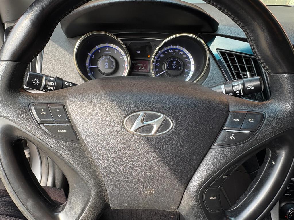 HYUNDAI Sonata 2010 Plateado - Importación desde Corea - HF Imports Iquique - Foto 13