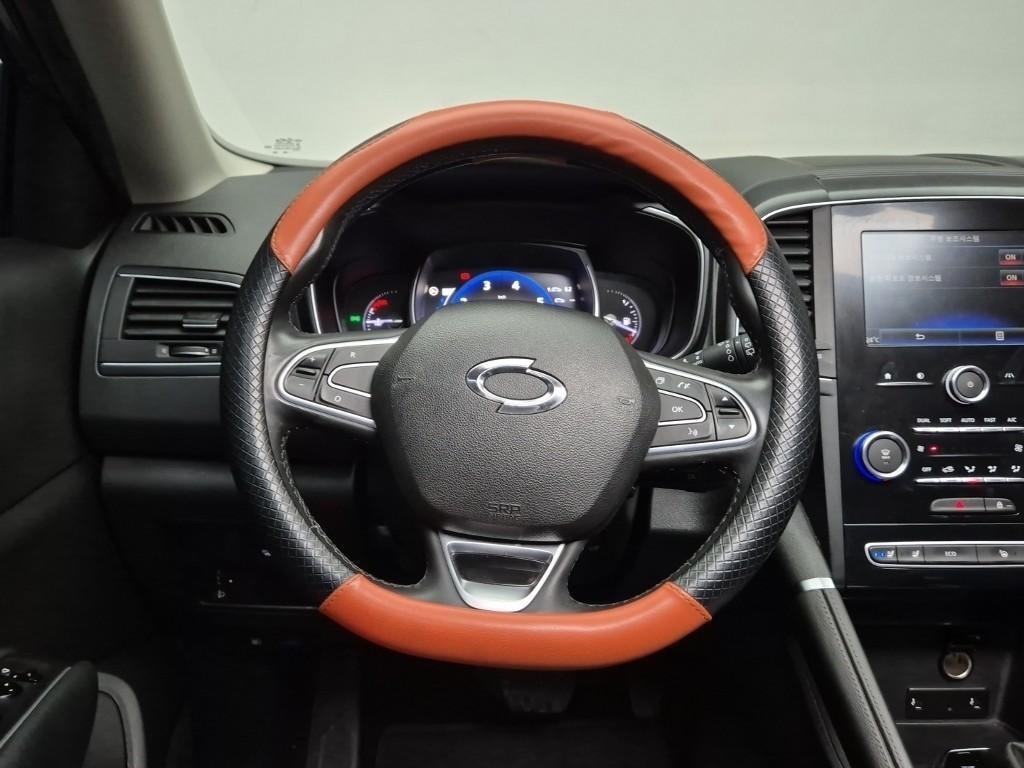 SAMSUNG QM6 - Vista 9