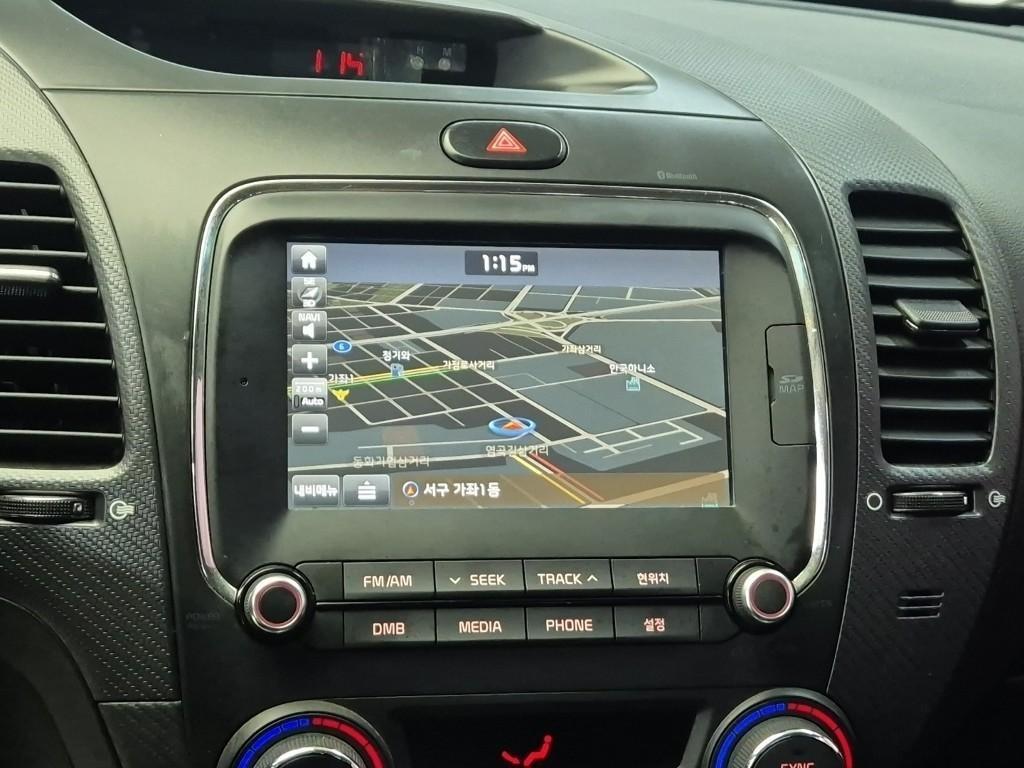 KIA K3 2018 Blanco - Importación desde Corea - HF Imports Iquique - Foto 13