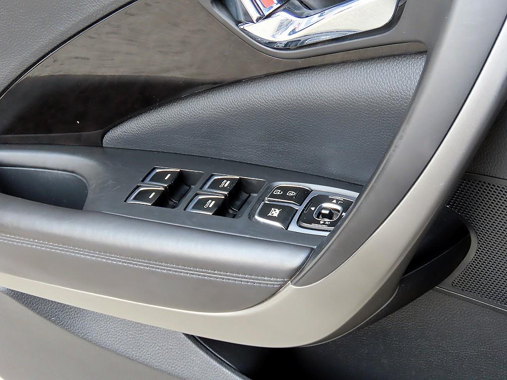 HYUNDAI Grandeur - Vista 11