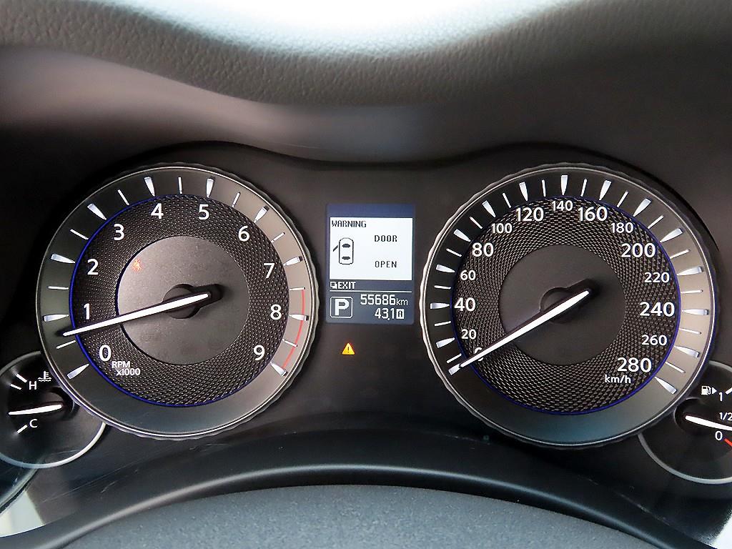 Infiniti Q - Vista 9