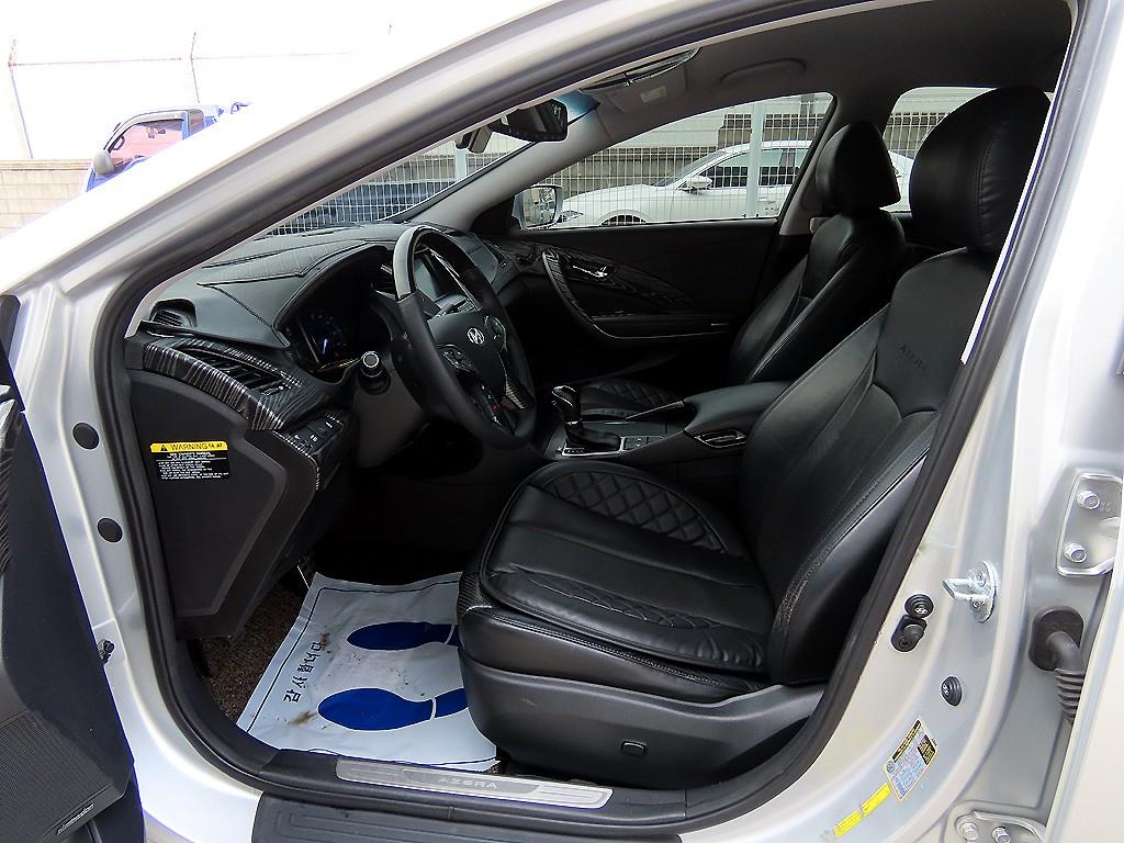 HYUNDAI Grandeur - Vista 5