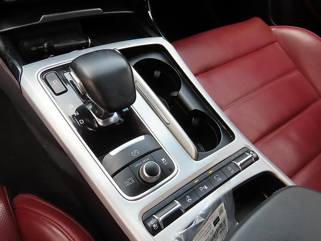 KIA Stinger - Vista 11