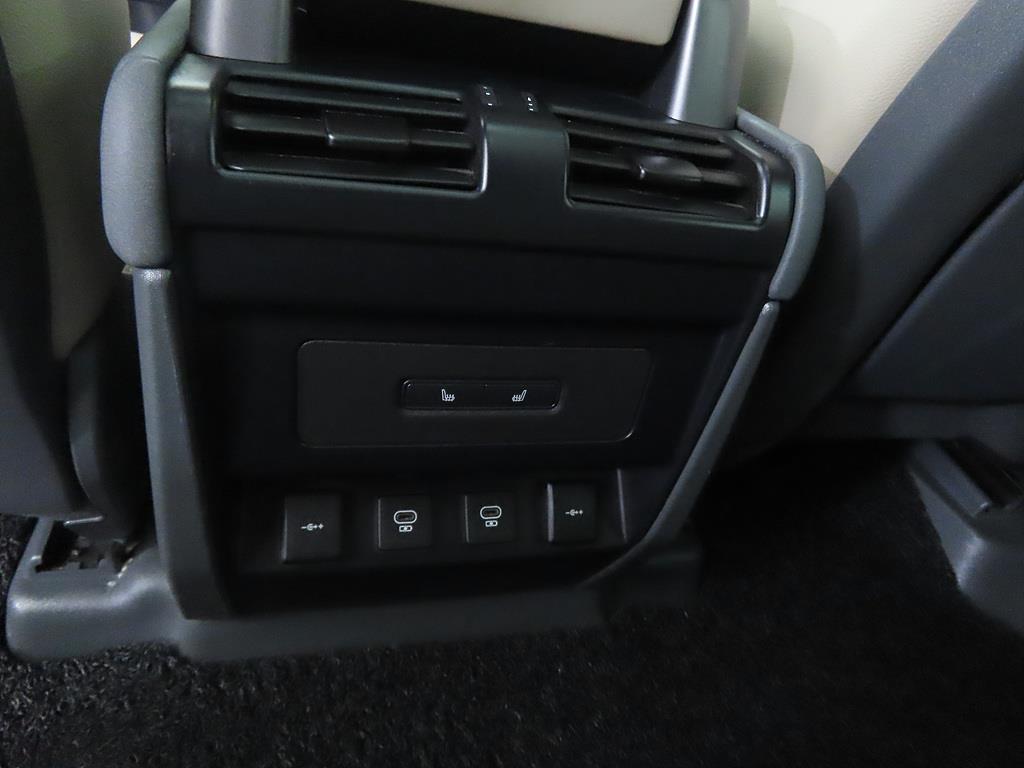 Land Rover Defender - Vista 11