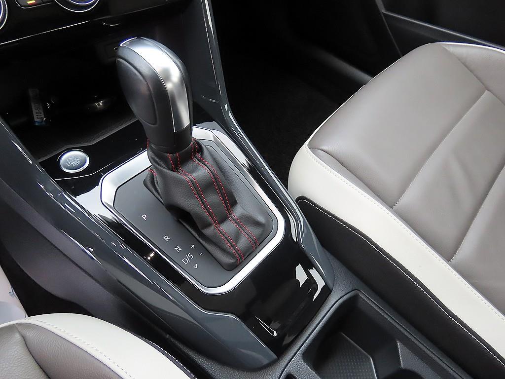 Volkswagen T-Roc - Vista 10