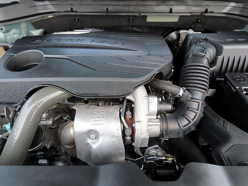 Ssangyong Torres 2023 Verde - Importación desde Corea - HF Imports Iquique - Foto 19