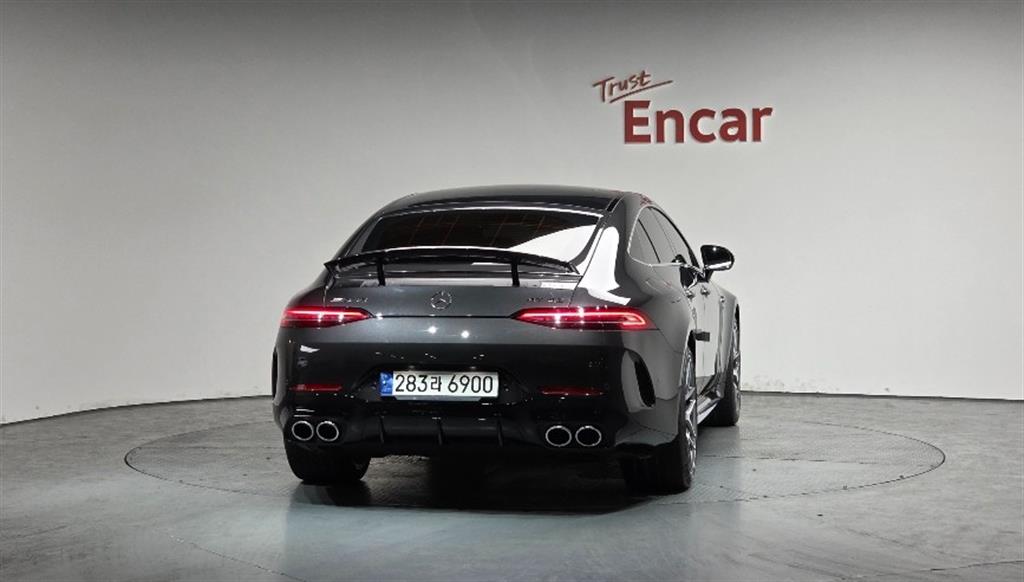 Mercedes Benz AMG GT - Vista 4