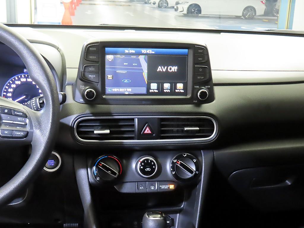 HYUNDAI Kona - Vista 11