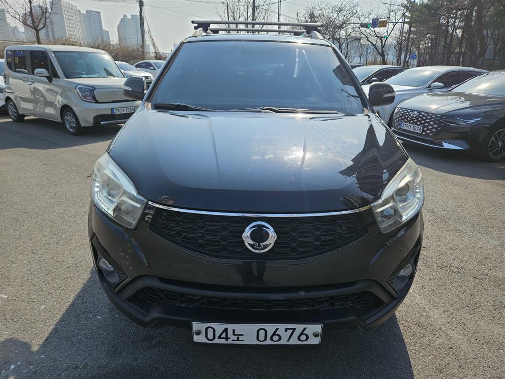 Ssangyong Korando 2016 Negro - Importación desde Corea - HF Imports Iquique - Foto 1