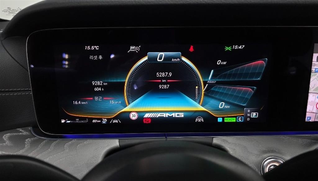 Mercedes Benz AMG GT - Vista 8