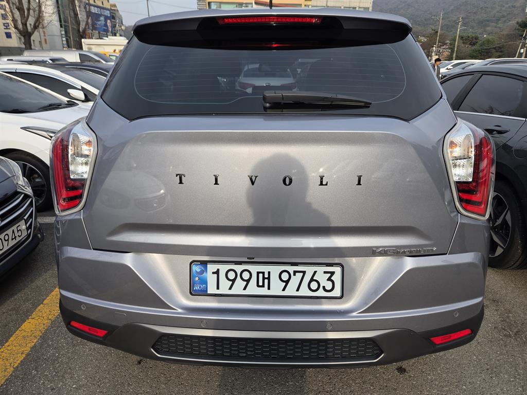 Ssangyong Tivoli - Vista 4