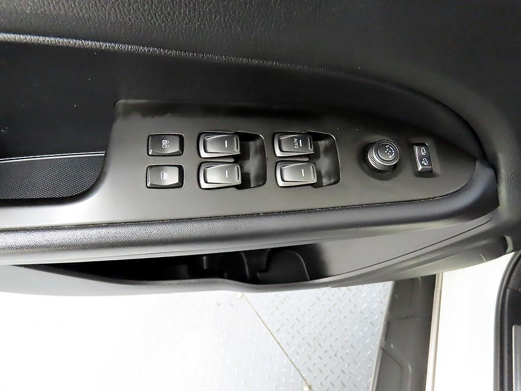 Ssangyong Rexton - Vista 11