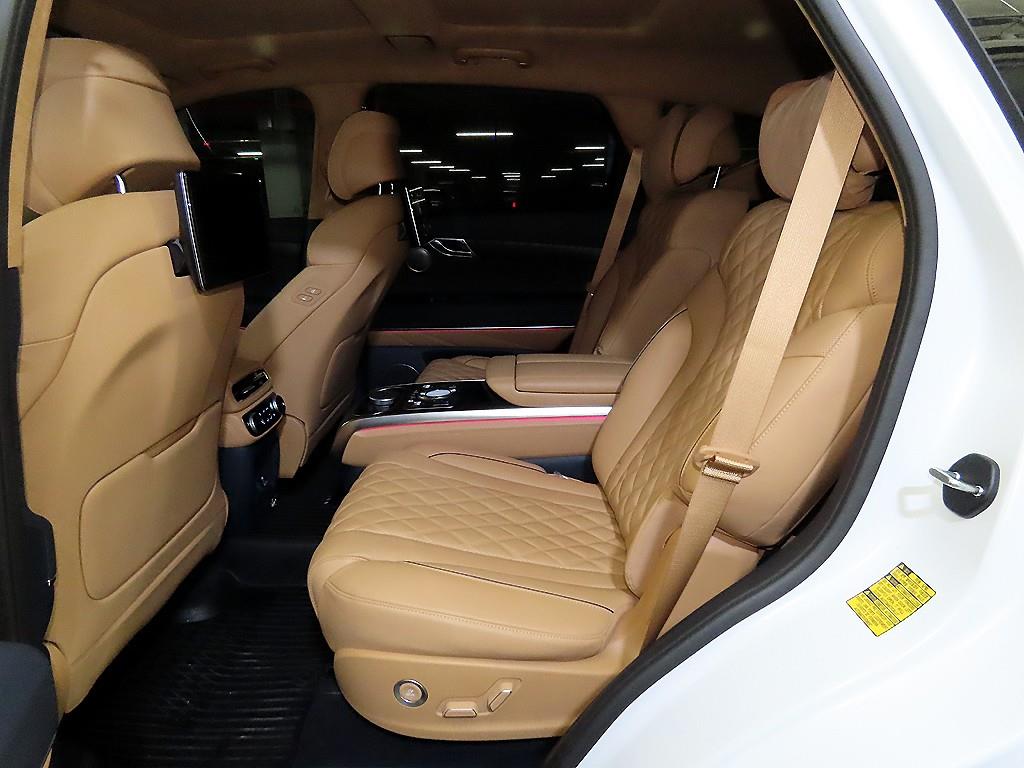 Genesis GV80 - Vista 7