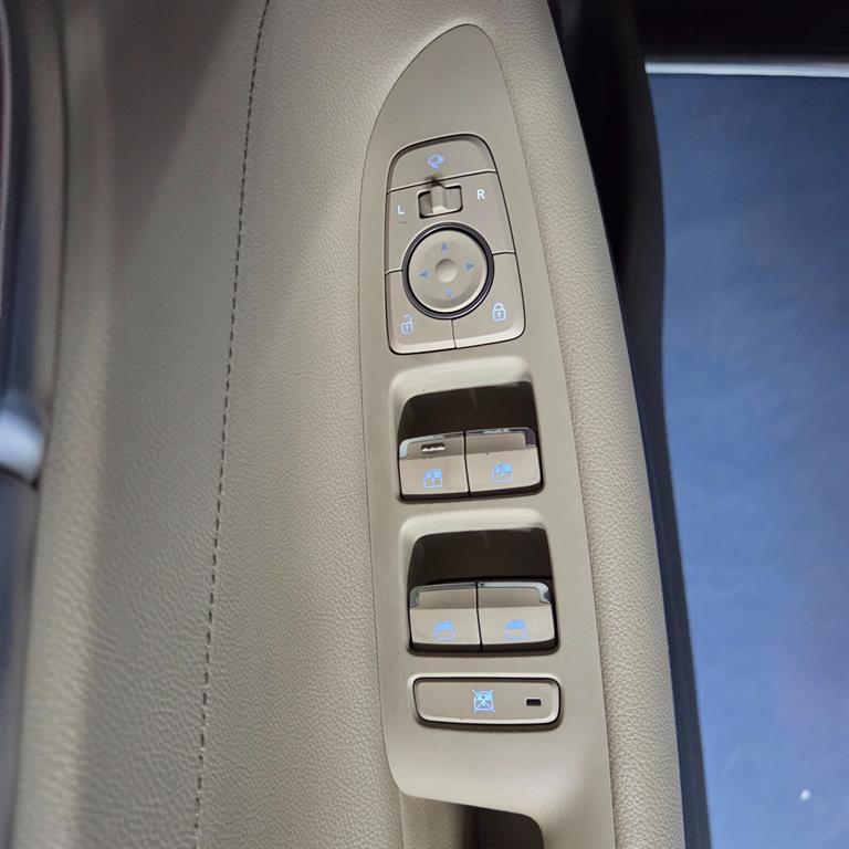 HYUNDAI Grandeur - Vista 12