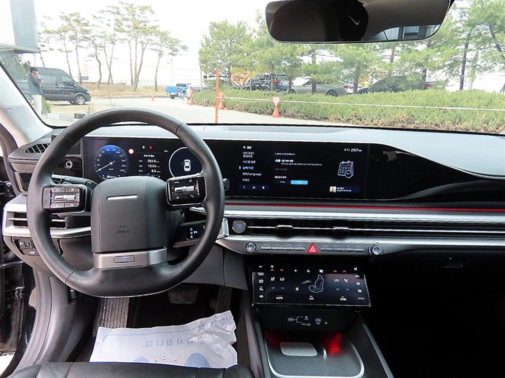 HYUNDAI Grandeur - Vista 7
