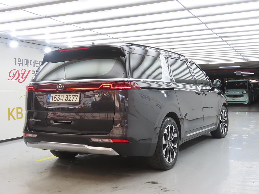 KIA Carnival - Vista 4