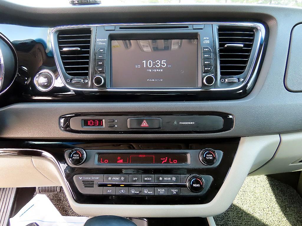 KIA Carnival 2017 Negro - Importación desde Corea - HF Imports Iquique - Foto 14