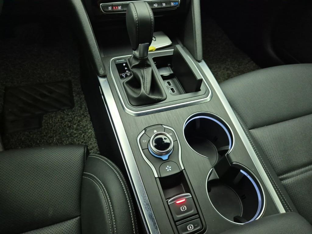 SAMSUNG SM6 - Vista 8