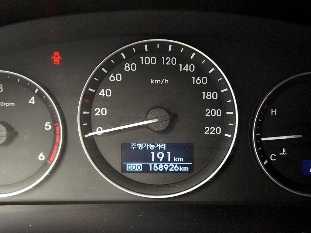 HYUNDAI Starex 2018 Gris - Importación desde Corea - HF Imports Iquique - Foto 8