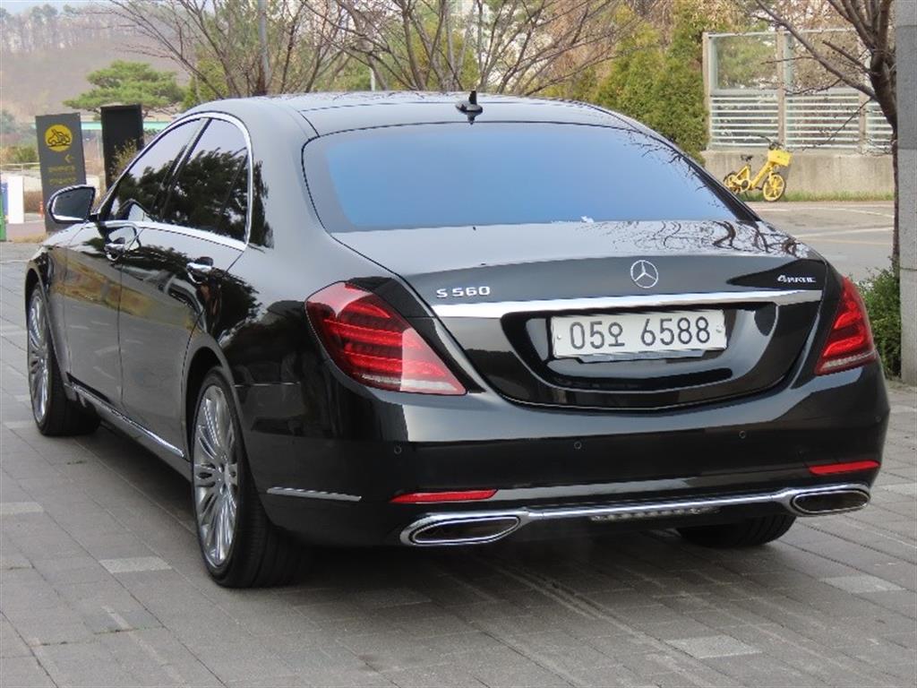 Mercedes Benz S Class - Vista 7